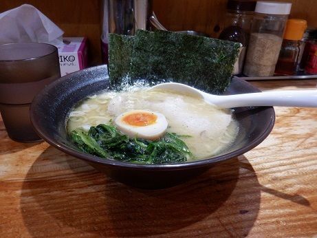 「ハーフラーメン」@Neo家系らーめん實家 本厚木店の写真