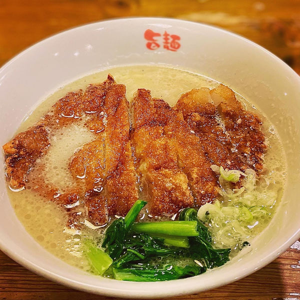 「排骨塩とんこつラーメン」@本場中華麺店 旨麺の写真