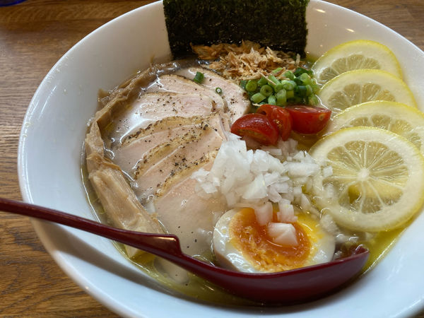 「さっぱりレモンラーメン」@中華そば JUN-CHANの写真