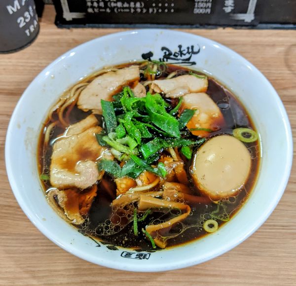 「中華そば(並)＋味玉サービス？　750円」@麺屋 丈六の写真