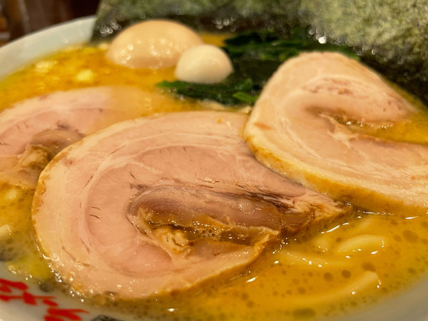 「全乗せラーメン」@町田商店 由比ヶ浜店の写真