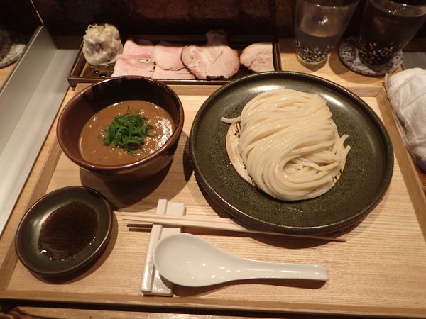 「つけめん(小)+おかわり全粒粉(100g)」@中華蕎麦 とみ田の写真
