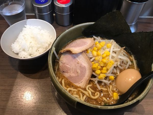 「味噌ラーメン」@らーめんダイニング ど・みそ 八丁堀店の写真