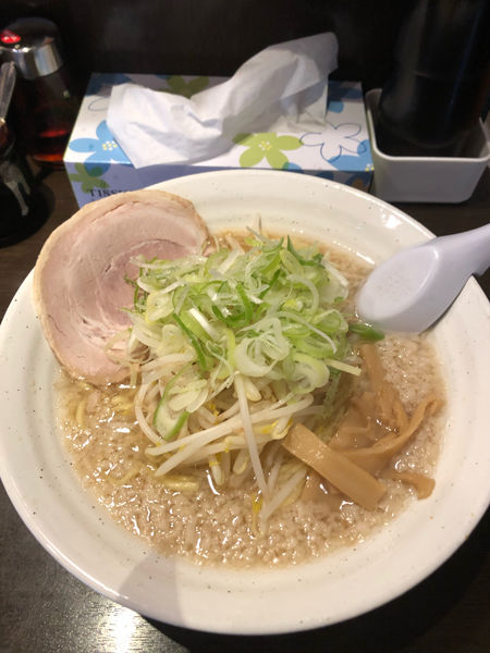 「醤油らーめん　750円」@こってりらーめん せきやけ 水道橋店の写真