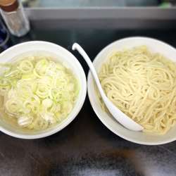 紅塩つけ麺(中盛り300g・こってり)800円