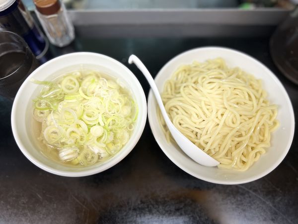 「紅塩つけ麺(中盛り300g・こってり)800円」@中華そば 彩の写真
