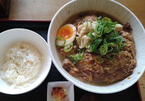 「【限定】ガツンと豚らーめん（ライス付）￥980」@和風らーめん 凪の写真