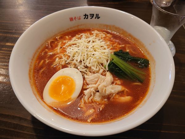 「トマトラーメン780円＋地酒600円」@鶏そば カヲルの写真