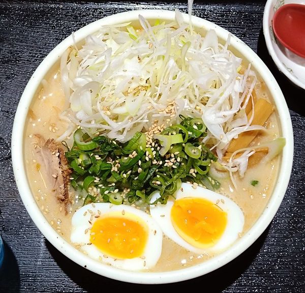 「広島豚骨しょうゆラーメン」@広島流つけ麺 からまるの写真