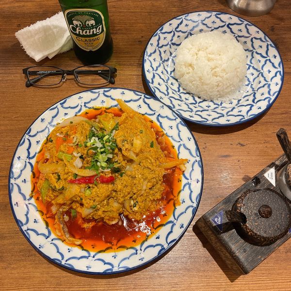 「カニと玉子のふんわりカレー炒め（プーニム・パッポン・カリー）」@サイアムオーキッド 八重洲地下街南口店の写真