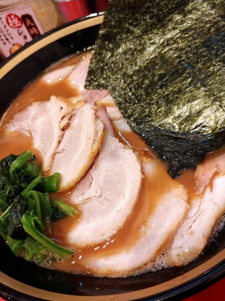 「燻製チャーシュー並・煮豚チャーシュー増し」@横浜家系ラーメン 大﨑家の写真