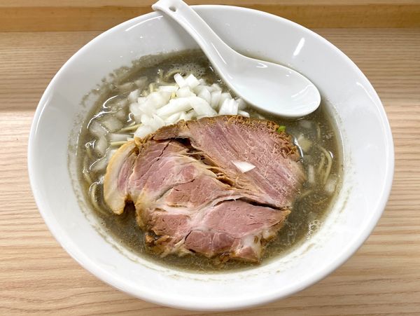 「煮干しラーメン・醤油 850円」@煮干しラーメン ゼクウの写真