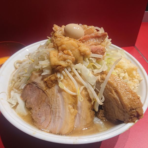 「ラーメン大盛950円、豚1枚100円、生卵50円」@麺屋HEROの写真