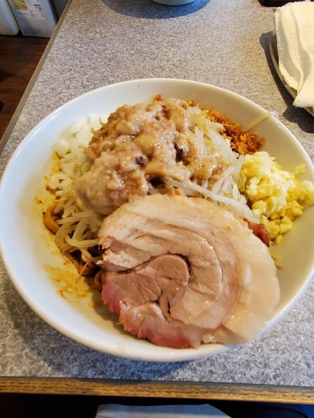 「辛い汁なし　ミニ」@ラーメン宮郎の写真