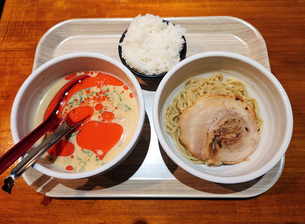 「限定 冷やし担々つけめん(麺半分→チャーシュー)」@らーめん 蓮の写真