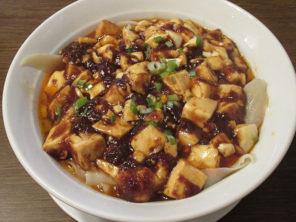 「麻婆刀削麺（850円）」@龍福園の写真