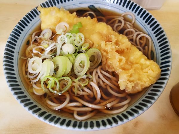 「いか天そば」@相州そば 関内本店の写真