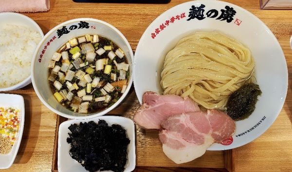「昆布水つけ麺」@自家製中華そば 麺の虜の写真