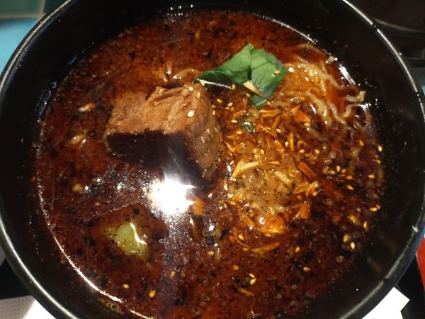 「辛口担々麺」@炎麻堂 神田店の写真