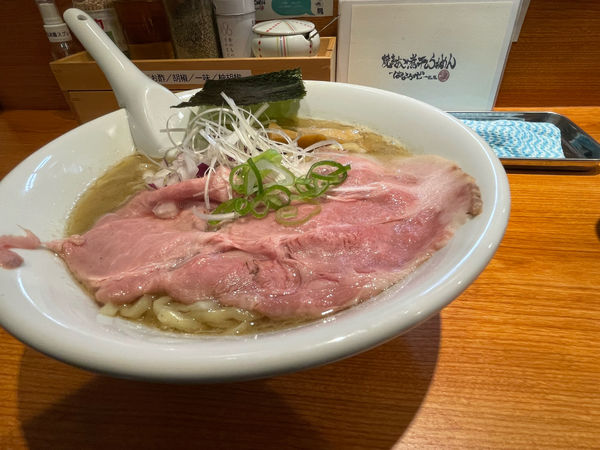 「塩ラーメン大盛り890」@焼きあご煮干しらぁめん はなかぜの写真