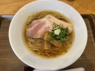 「鶏出汁醤油らぁ麺」@麺庵えいとの写真