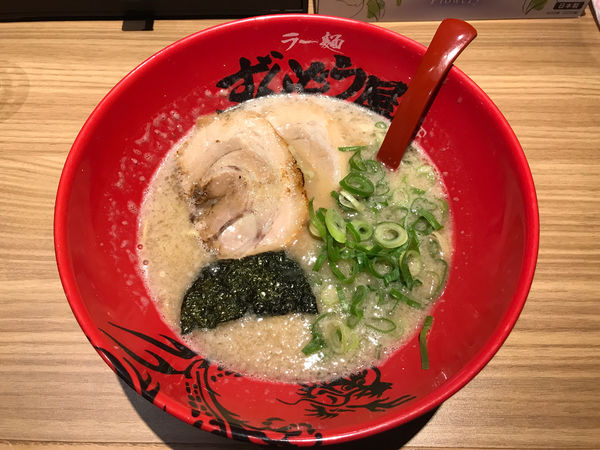 「元味ラーメン　820円」@ラー麺 ずんどう屋 難波えびす橋店の写真