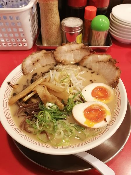 「よくばりラーメン」@ラーメン 赤組の写真