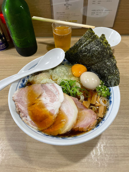 「特製ラーメン」@覆めん 花木の写真