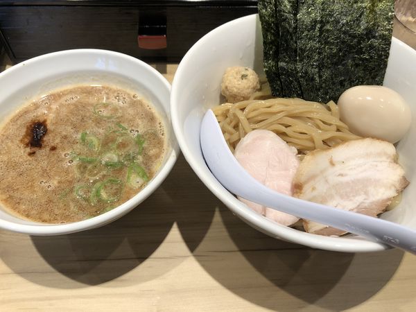 「特製全部入り濃厚鶏鰹つけ麺」@濃厚鶏そば まつりの写真