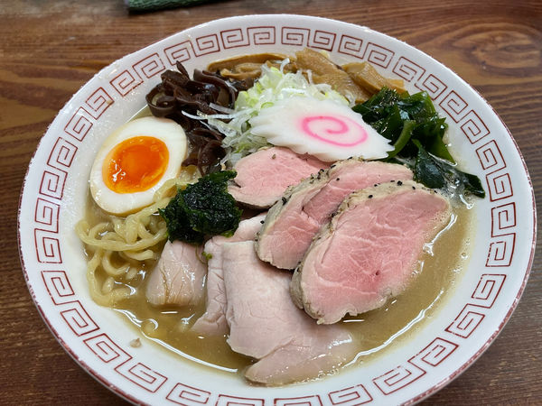 「煮干し拉麵900円、ヒレ焼豚トッピング200.円」@良温(Ra-on)の写真