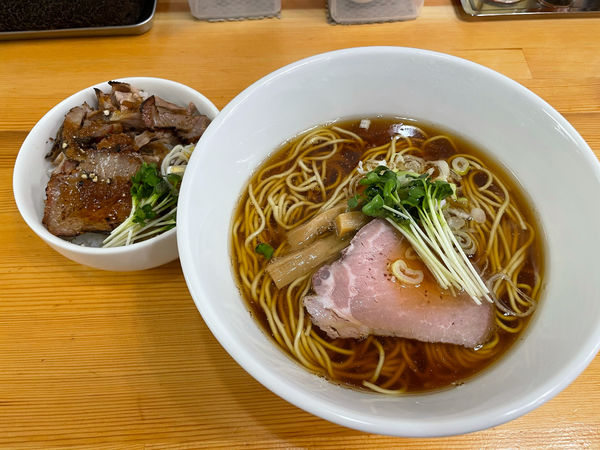 「中華そば、チャーシューご飯」@中華そば こてつの写真