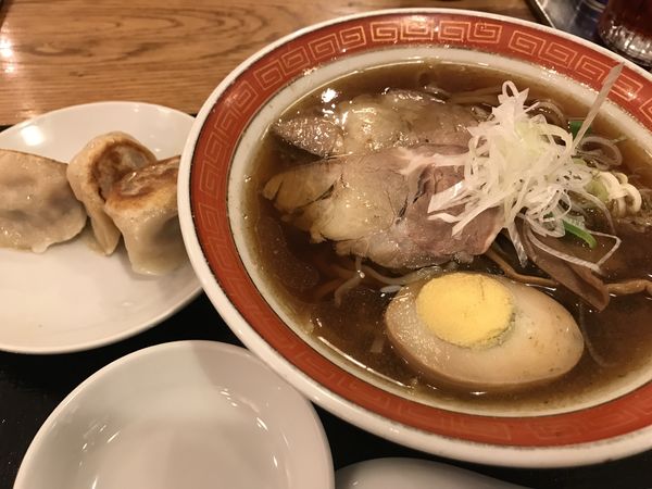 「中華そば 手打ち餃子セット」@宙寅屋 東京ソラマチ店の写真