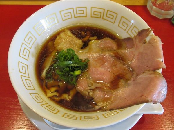 「醤油らーめん（900円）」@らーめん アンズノ木の写真