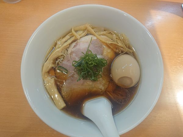 「特製醤油らぁ麺（１０００円）」@らぁ麺 はやし田 池袋店の写真