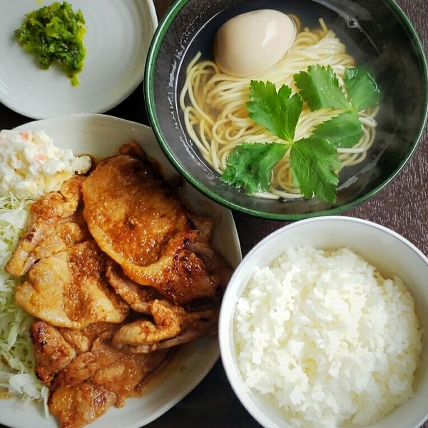 「【日替り】豚ロース生姜焼きミニハマグリラーメン定食1000円」@麺屋 天海の写真