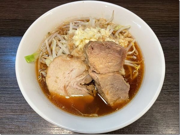 らーめん（並） （麺半分・無料トッピング普通）