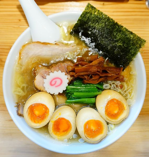 「しおラーメン＋味玉玉」@オランダ軒の写真