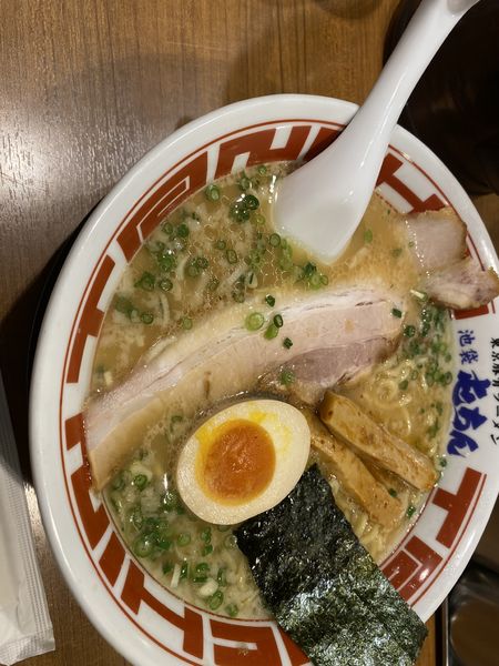 「東京とんこつラーメン大盛 680円？  3/11」@屯ちん 池袋本店の写真