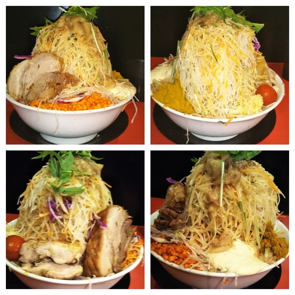 「【限定】冷やし中華➕豚増し➕カレー」@鷹の目 獨協大学前本店の写真