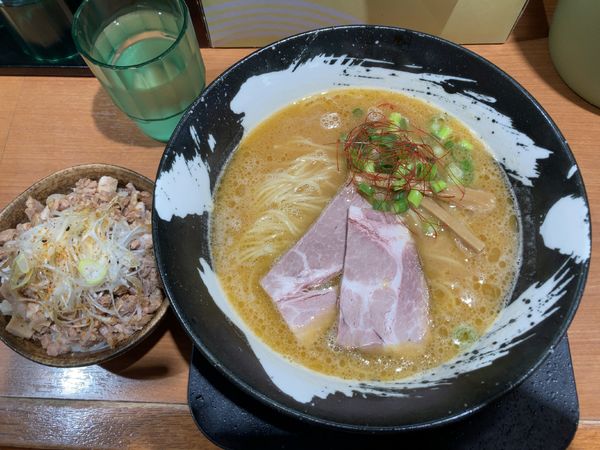「鶏白湯醤油　チャーシュー丼」@中華そば 風 KAZEの写真