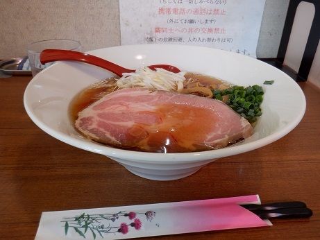 「にぼそば（正油）」@煮干ラーメン 肉だしつけ麺 りはっちゃんの写真