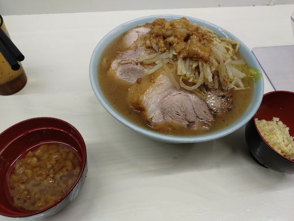 「豚ラーメン」@俺の生きる道 柏店の写真