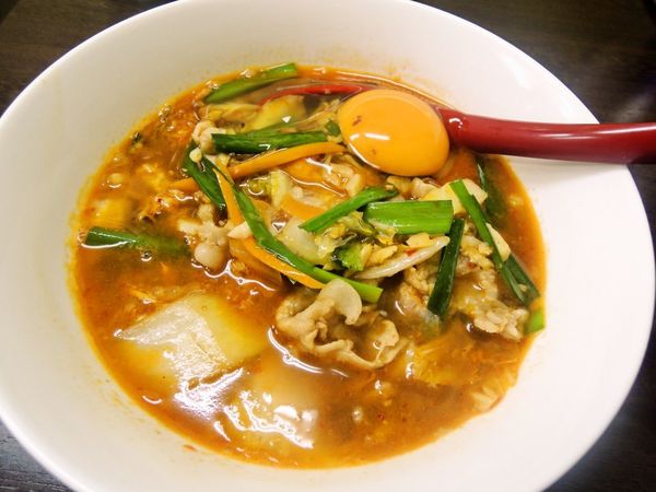 寒川スタミナラーメン（748円）