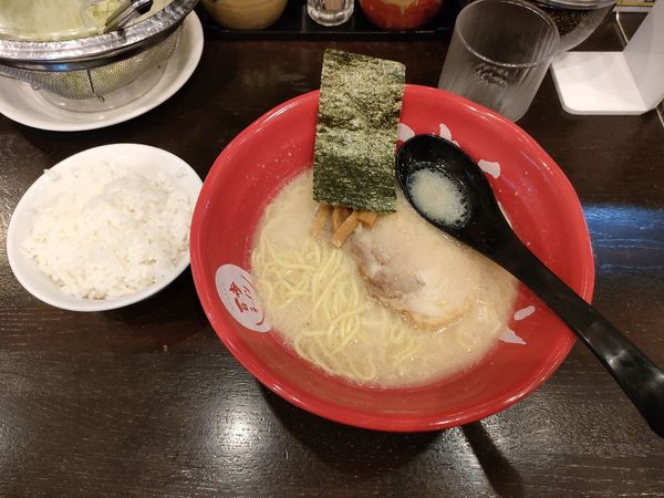 「百歩ラーメン　バリカタ」@百歩ラーメン 北浦和店の写真