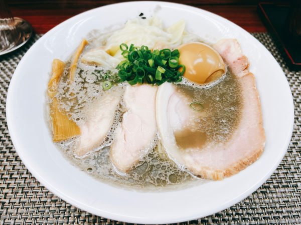 「銀塩 温」@麺や 睡蓮の写真