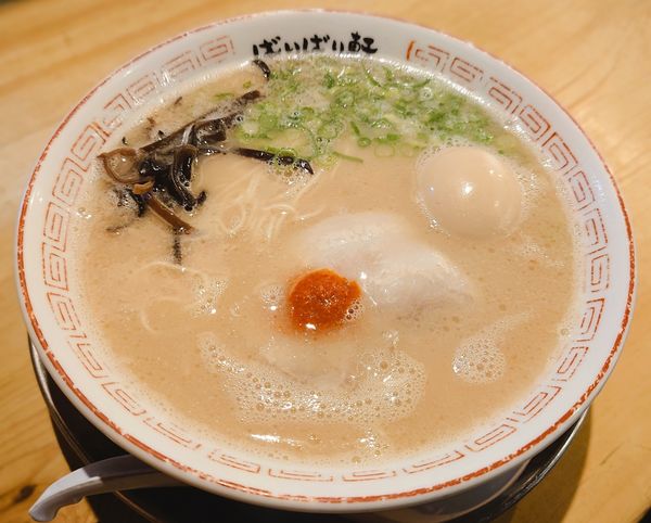 「ラーメン」@博多らーめん ばりばり軒 一宮本店の写真