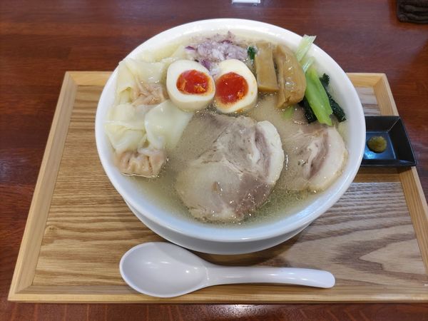 「特製中華そば塩　麺250ｇ（1250）円」@中華そば 千乃鶏の写真
