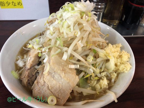 「らーめん(800円)ニンニクネギ」@ラーメン豚八の写真