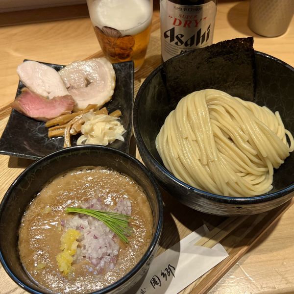 「つけ麺（大）＋小瓶ビール」@麺屋 周郷 新橋店の写真