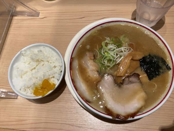 「濃厚とろりそば　ライス」@東京煮干し らーめん 玉 東京駅店の写真